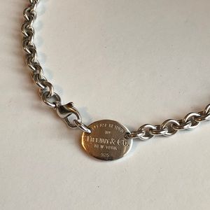 Tiffany & Co. Jewelry - Tiffany & Co. Return to Tiffany’s Oval Choker Tiffany & Co. Jewelry - Tiffany & Co. Return to Tiffany’s Oval Choker